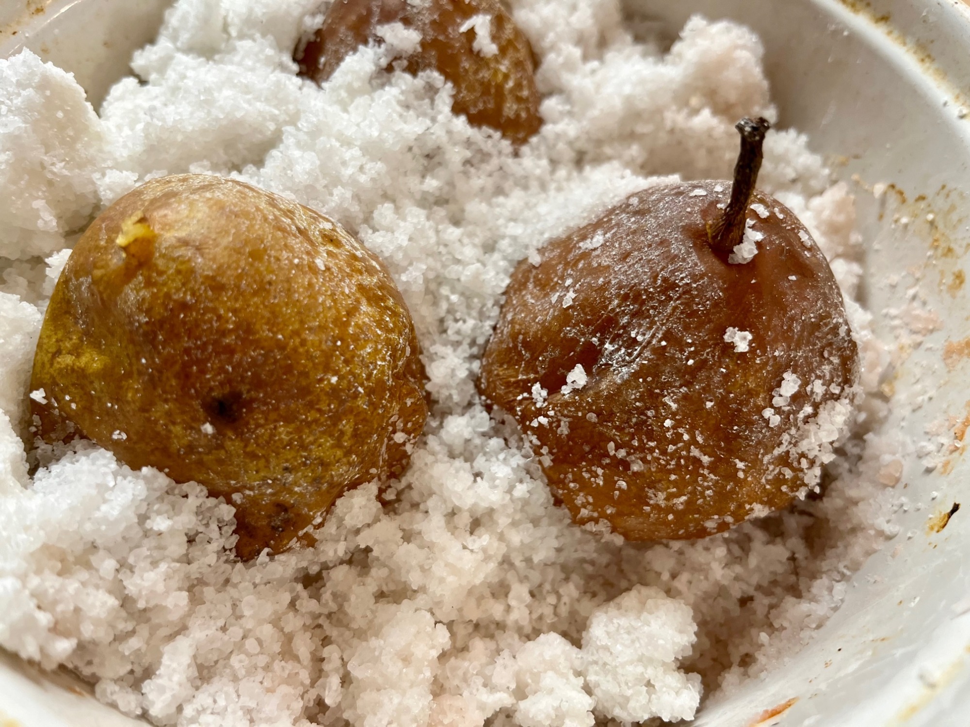 Culinary anthropologist Tanita de Ruijt's seasonal recipe for salt-roasted pears with honey