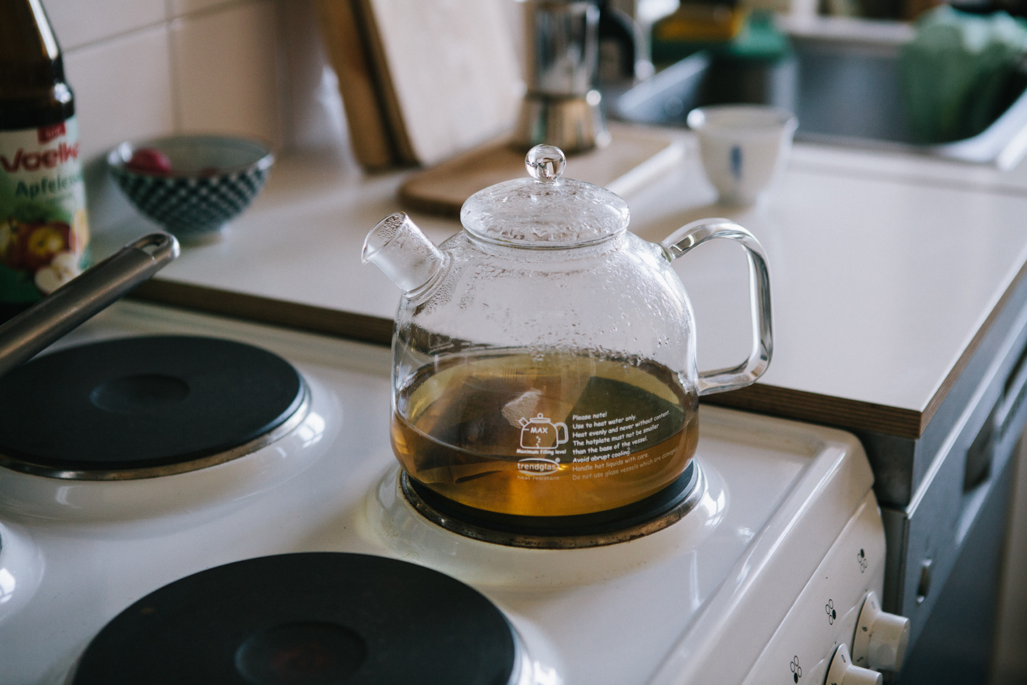 Slow motion is life’s best hack: a Personal Essay by Paris-based poet Haydée Touitou