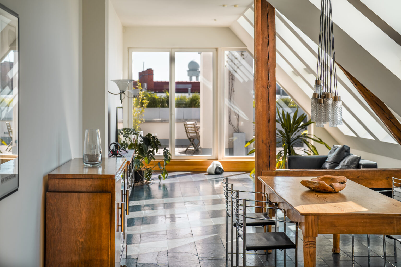 Dreamlike living above the rooftops of the Bergmann and Graefekiez